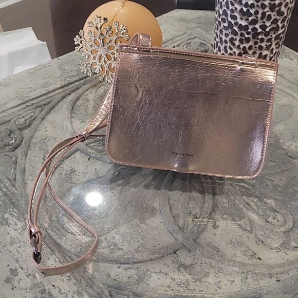 𝅺pixie Mood Flap Closure Crossbody Purse Bag - Picture 3 of 8